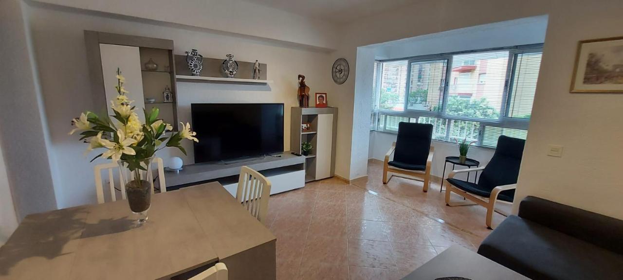Apartamento Velazquez Malaga Luaran gambar